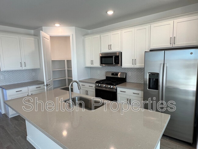 Building Photo - 7721 W Saddlehorn Rd