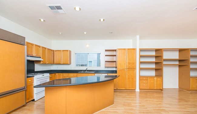 Building Photo - Mililani Mauka - 4bdrm/3bath with attached...