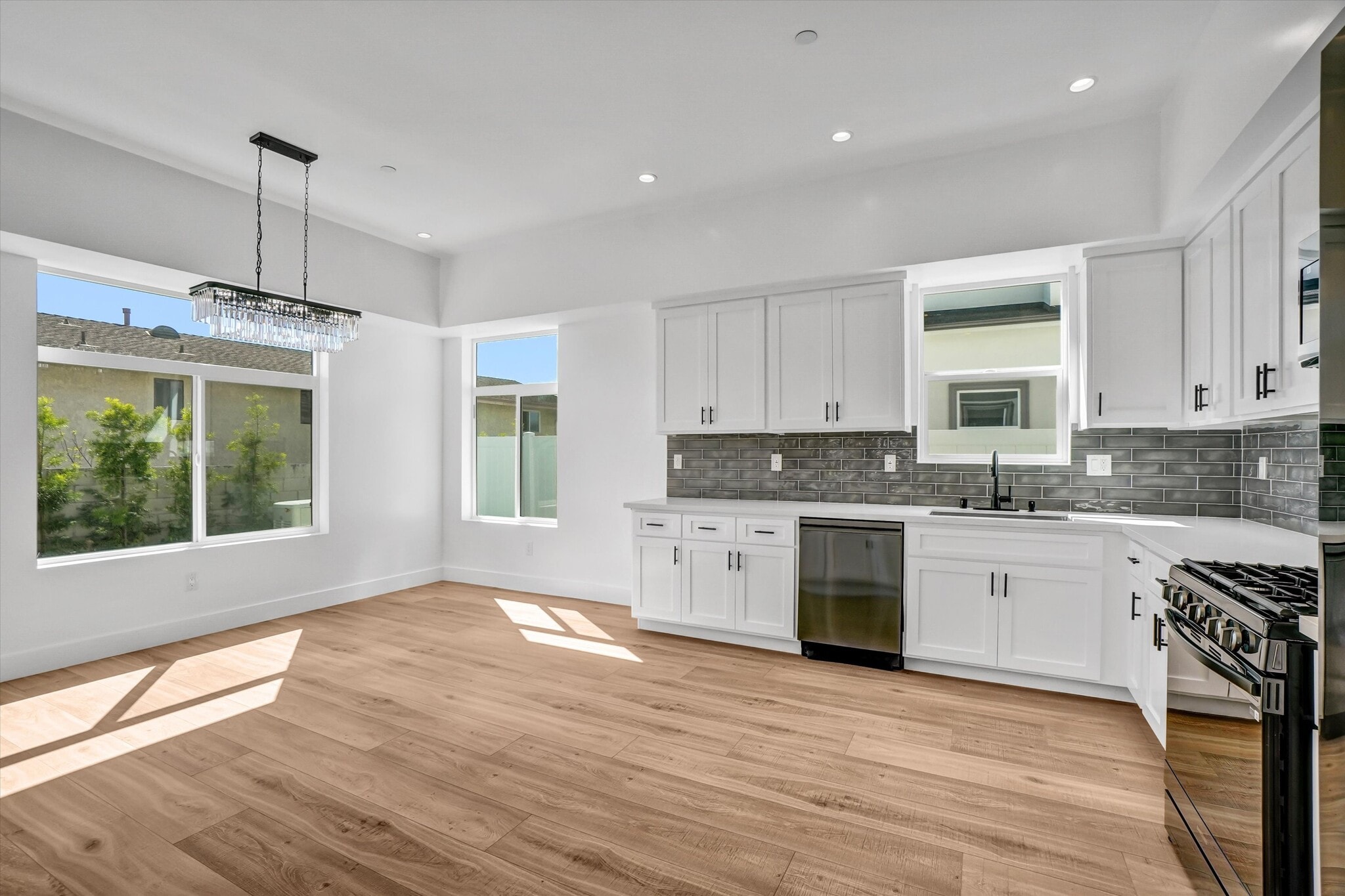 dinning area - 2124 W 238th St