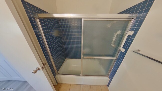 Building Photo - 210 Greenbriar Townhouse Way