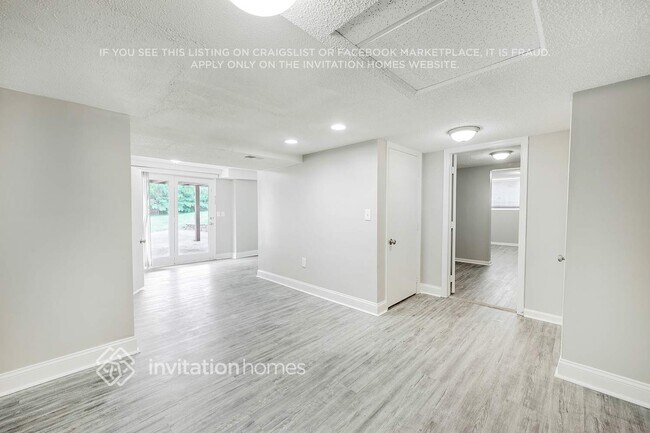 Building Photo - 640 Des Moines Dr