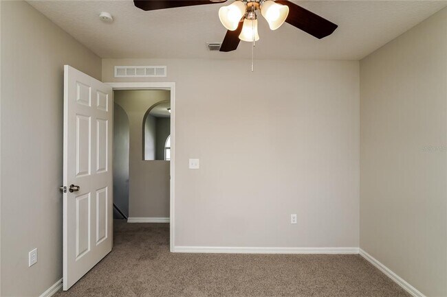 Building Photo - 517 Ridges Dr