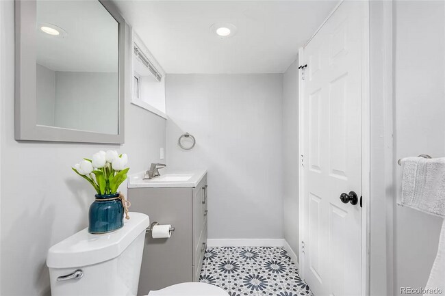 Building Photo - 4 Bed 2 Bath House with Great Location!