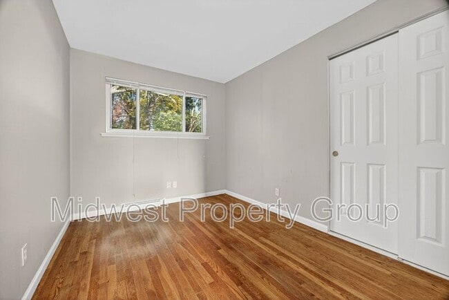 Building Photo - 813 Lynn Haven Ln