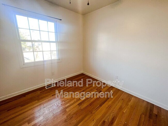 Building Photo - 7112 Ryan St