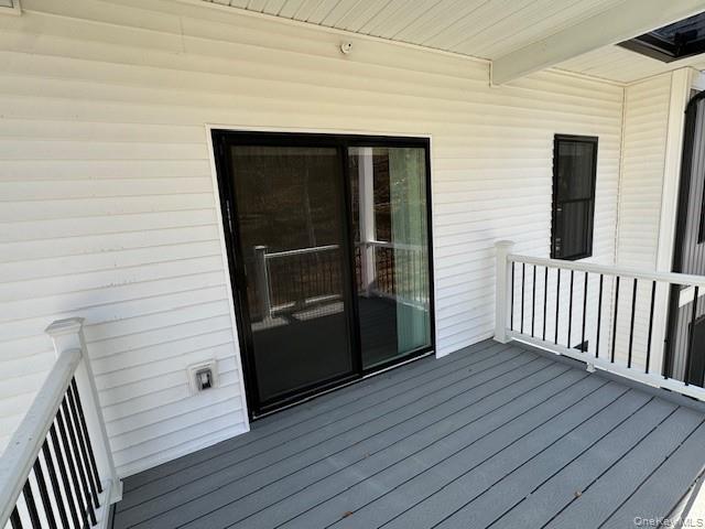 Building Photo - 4 S Hls Wy