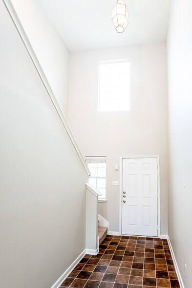 Building Photo - 4419 Thistle Pond Ct