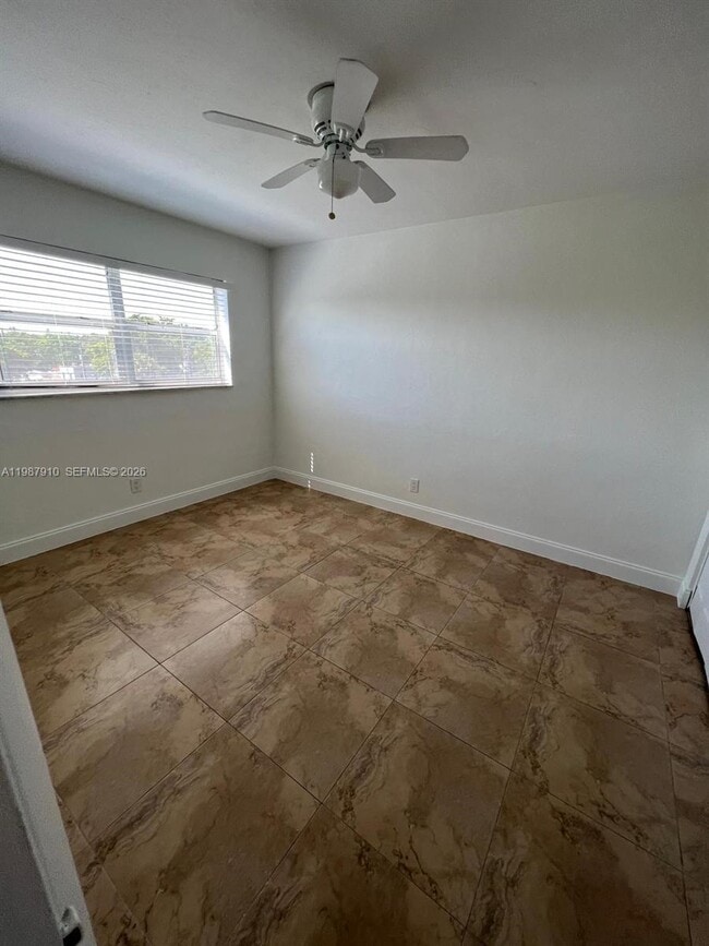 Building Photo - 1939 Jefferson St