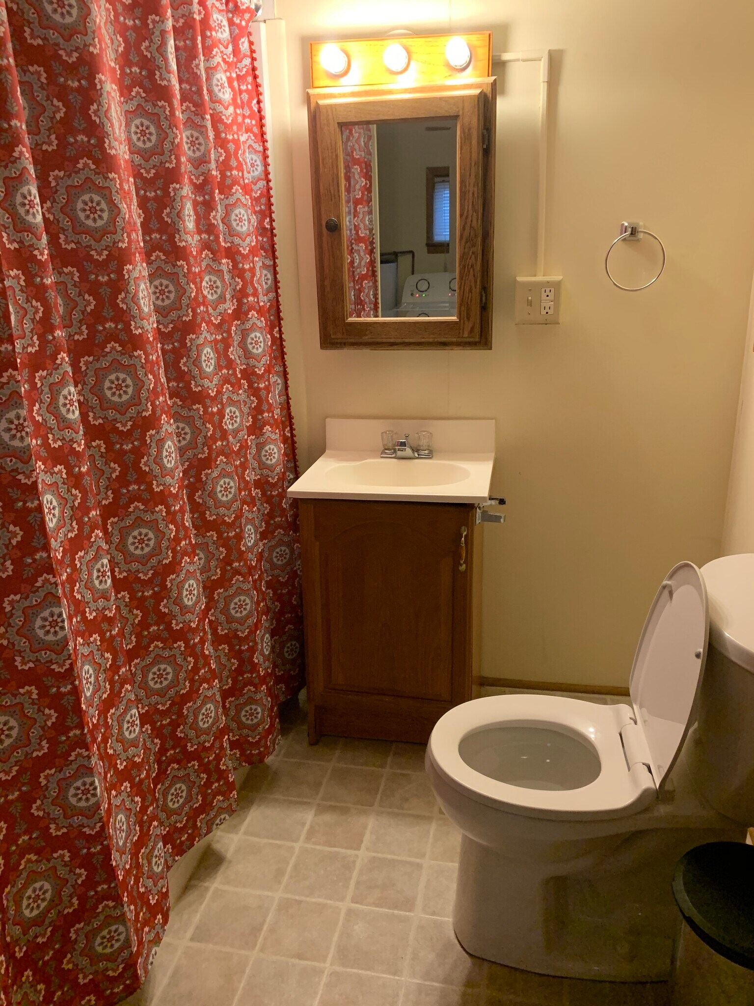 Full bath with tub/ shower - 24 Standish St