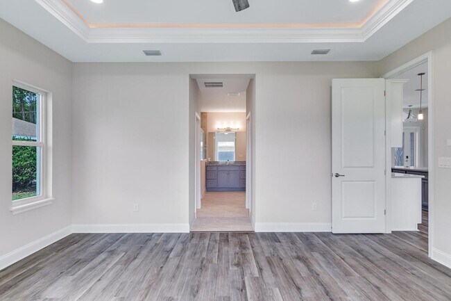 Building Photo - 5 Eastvue Pl