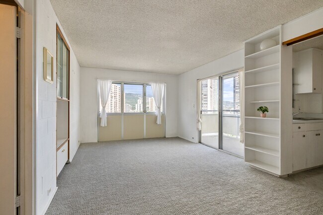 Building Photo - Ala Wai Cove, Studio, 1 bath Condo with one full-size assigned parking stall.