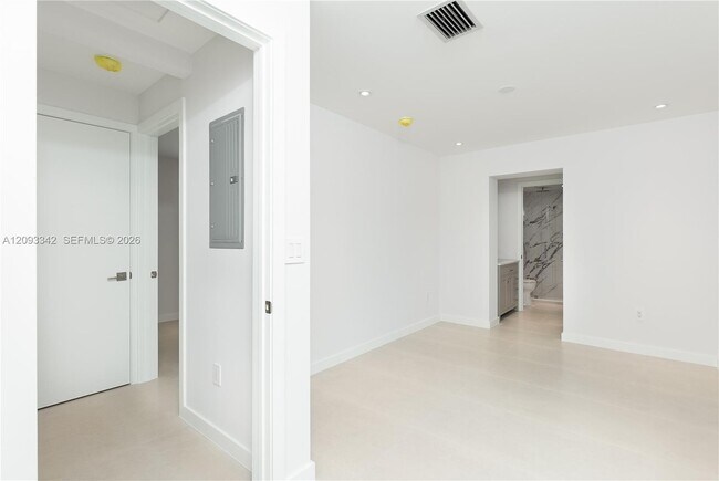 Building Photo - 1801 NE 173rd St