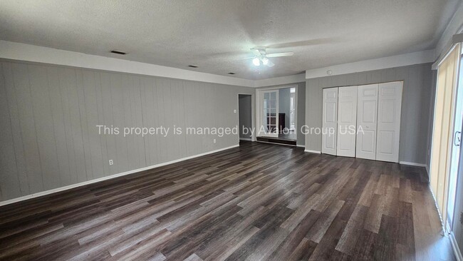 Building Photo - 7384 Irving Scott Dr