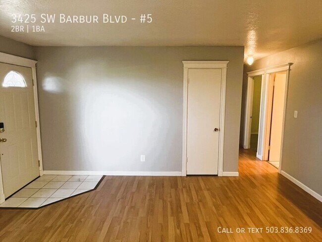 Building Photo - 3425 SW Barbur Blvd