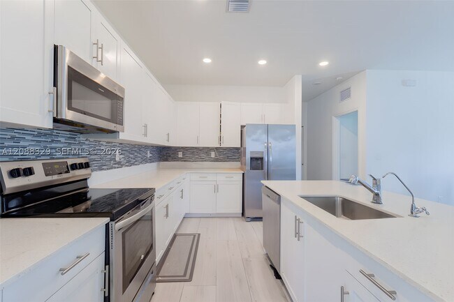 Building Photo - 12740 SW 214th Ter