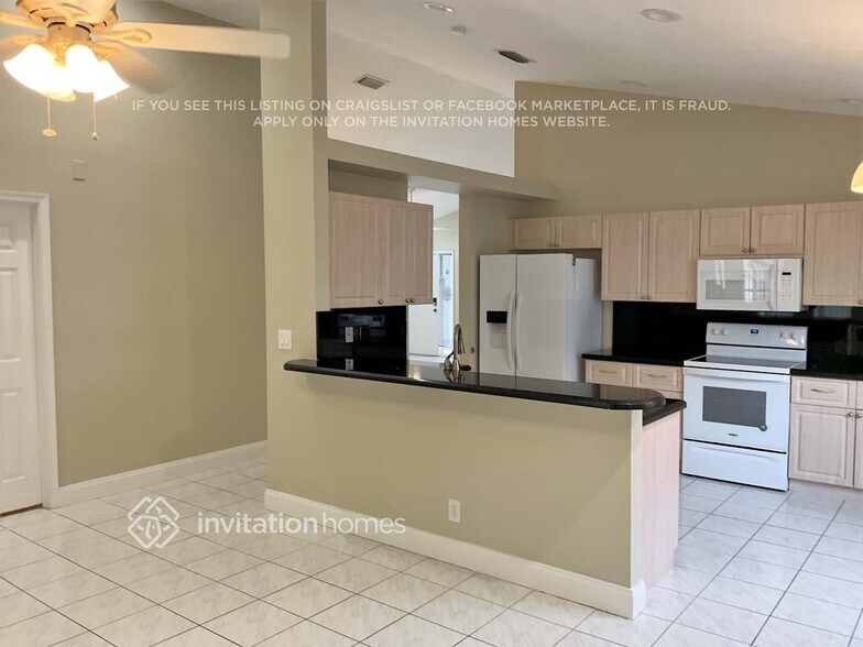 Building Photo - 12615 SW 7th Pl