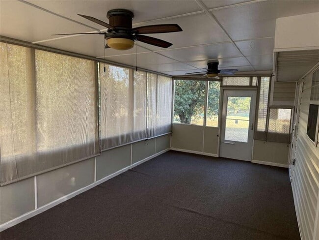 Building Photo - 228 Solomon Dr