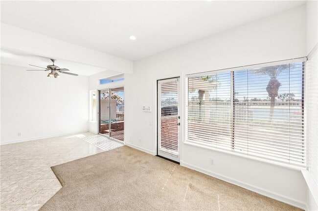 Building Photo - 5824 Spinnaker Bay Dr