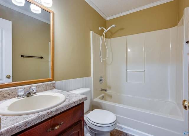 Building Photo - 206 Maddux Ct