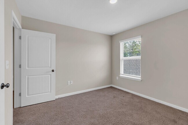 Building Photo - 585 Earl Godwin Rd