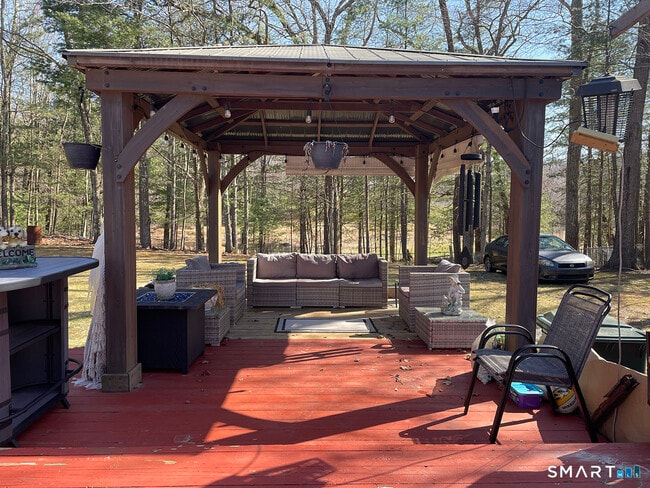 Building Photo - 121 S Main St