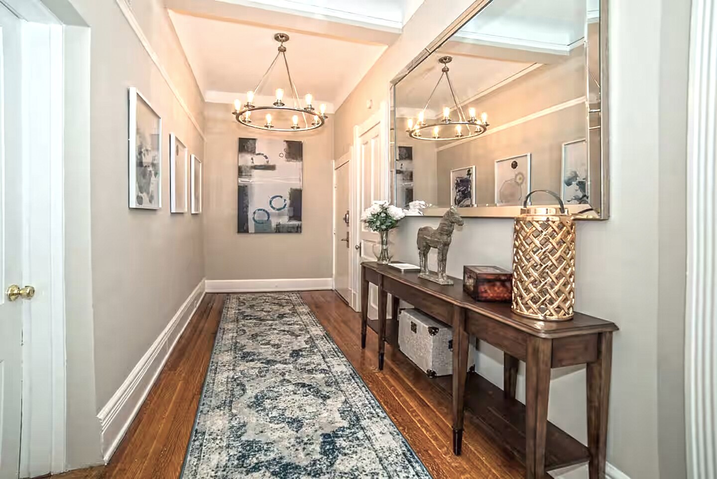 In unit foyer - 1104 Cross Ln