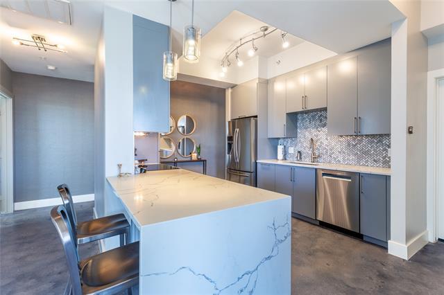 Building Photo - 3225 Turtle Creek Blvd Blvd