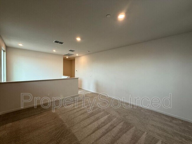 Building Photo - 15535 Ortega St