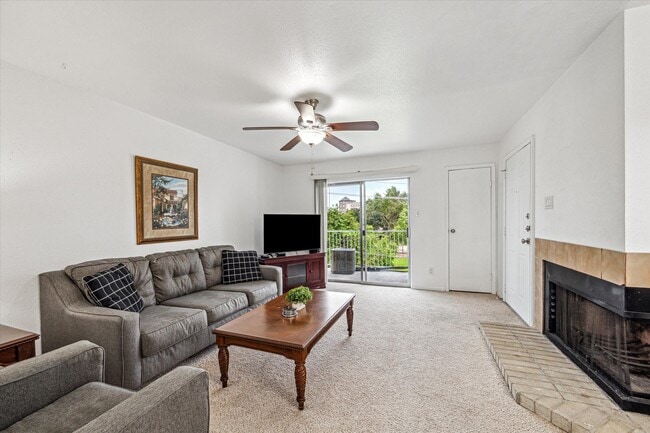 Building Photo - 18617 Egret Bay Blvd