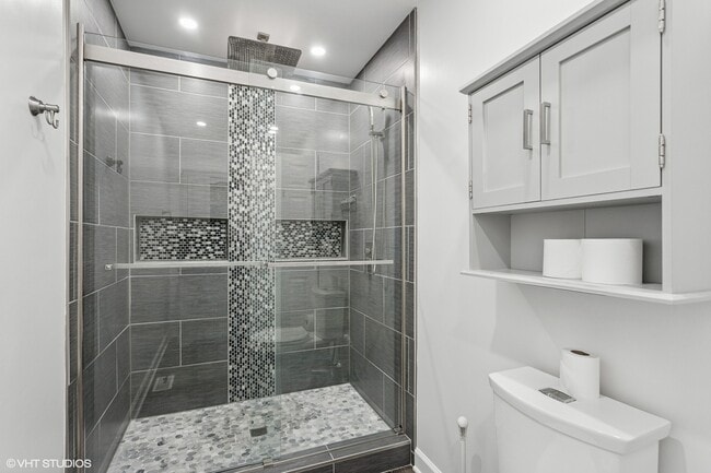 Building Photo - 1771 Warwick Ct
