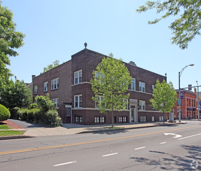 Primary Photo - 40 S Goodman St