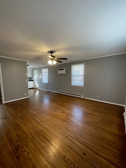 Living room - 3826 Edwards Ave