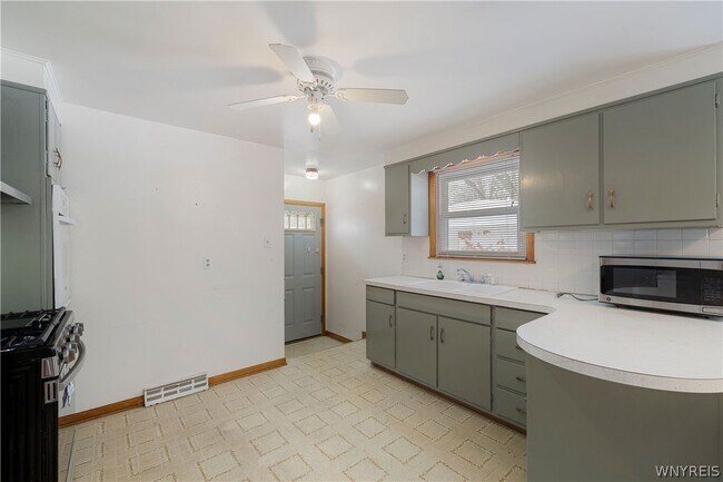 Building Photo - 97 Mitchell Dr