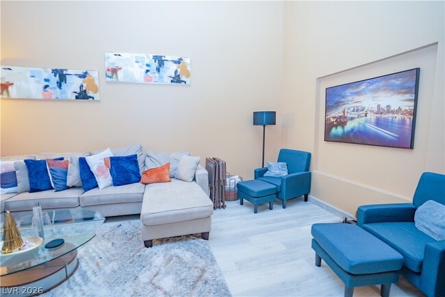 Building Photo - 2451 Domingo St