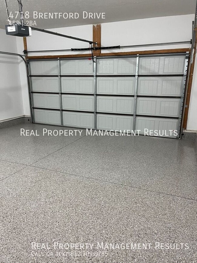 Building Photo - 4718 Brentford Dr