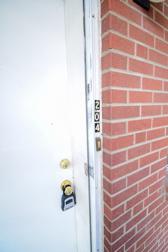 Building Photo - 1109 Alford St