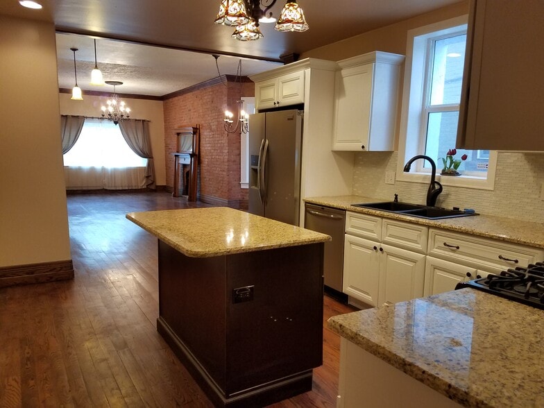 Main floor - 3927 Tejon St