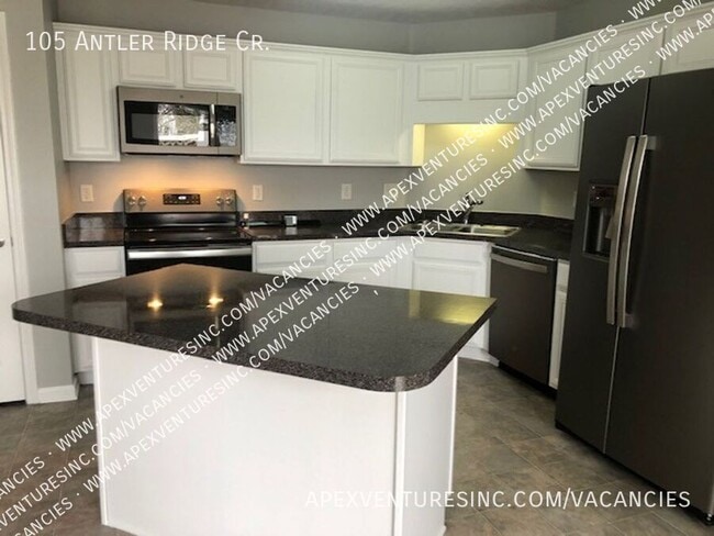 Building Photo - 105 Antler Ridge Cir