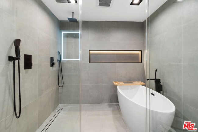 Building Photo - 23283 Erwin St