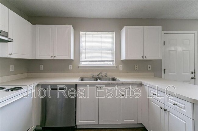 Building Photo - 256 Turnstone Rd