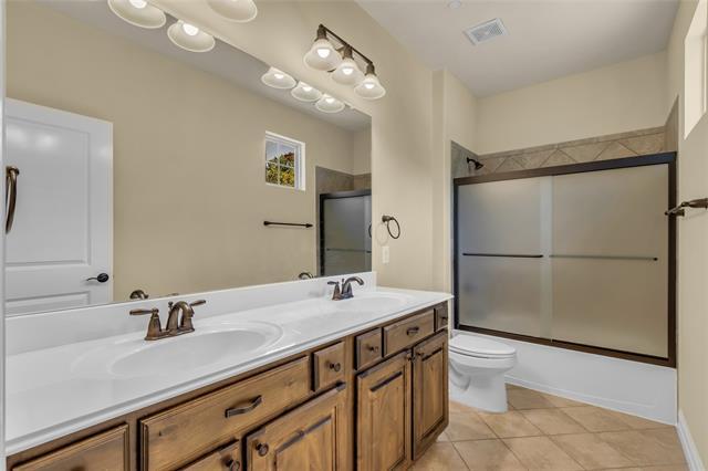 Building Photo - 4709 Bayview Dr