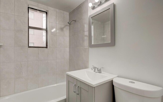 Building Photo - Affordable 2-Bedroom Apartment in Southwes...