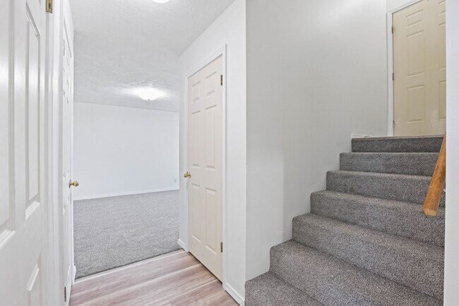 Building Photo - 2286 Stace St