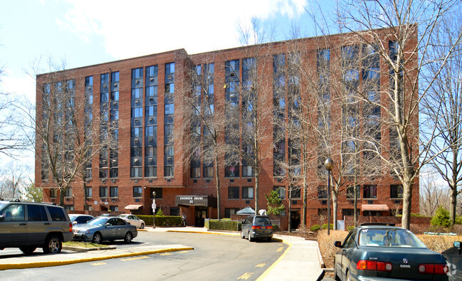 Building Photo - Snowden House