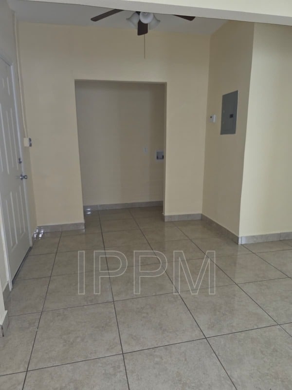 Building Photo - 902 N D St