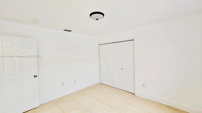 Building Photo - 3182 SW 25th Ter