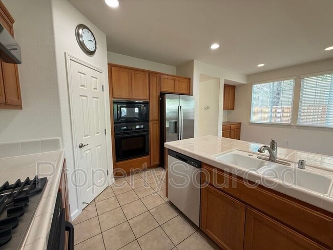 Building Photo - 2099 Frank Blondin Ln