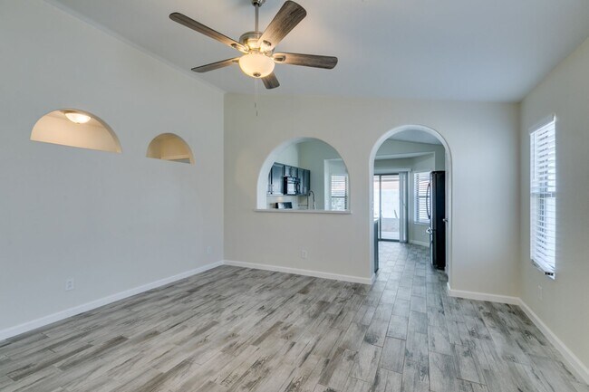 Building Photo - Beautiful 3 bedroom home near South Summerlin!