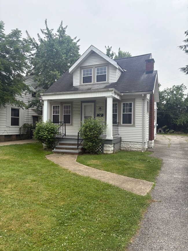 Primary Photo - 11104 Plymouth Ave