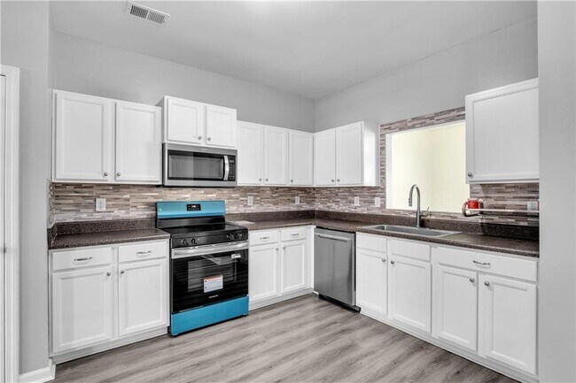Building Photo - 2827 Creek Bottom Ct